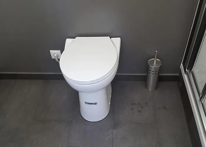 Sportboot Lorenzo Botel 3*